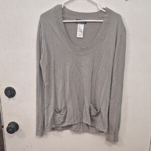 Patagonia Women's Light Gray Scoop Neck Sweater